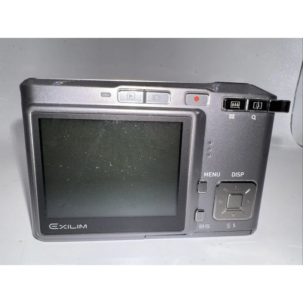 Casio EXILIM EX-S500 5.0MP Digital Camera - Gray - No Charger Untested